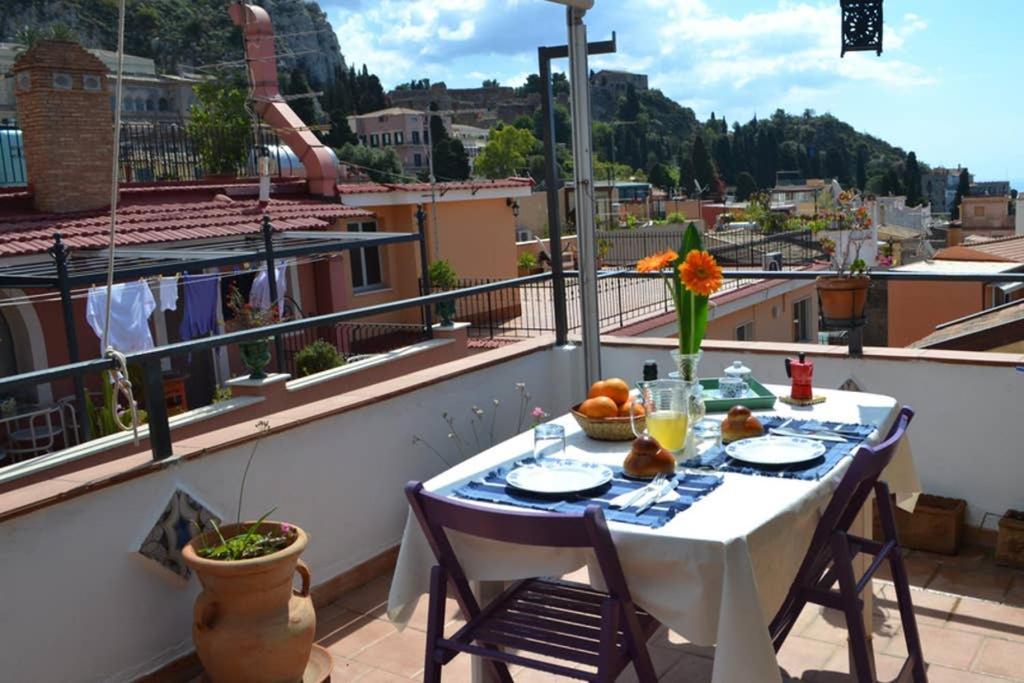 Loft Via Calapitrulli Lägenhet Taormina Exteriör bild